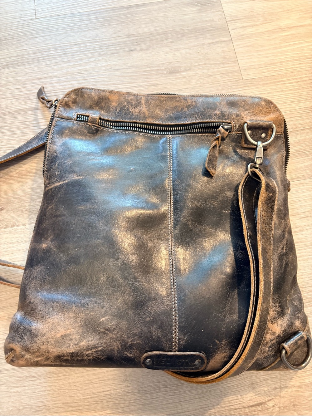 BedStu Aiken Crossbody Bag - Picture 5 of 7